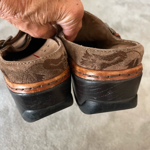 Klogs Austin brown leather floral Slip Ons Mules Loafers Clog size 9 - Picture 5 of 10